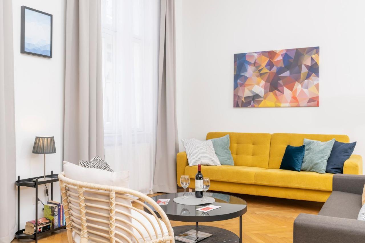 Rooftop Studio Borse By Ichbucheat Apartamento
