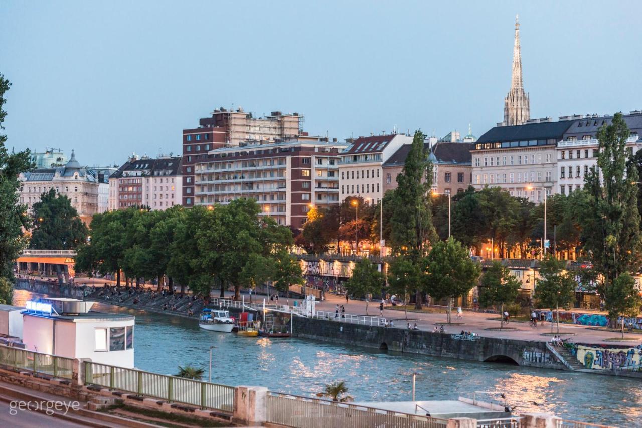 Rooftop Studio Borse By Ichbucheat Viena